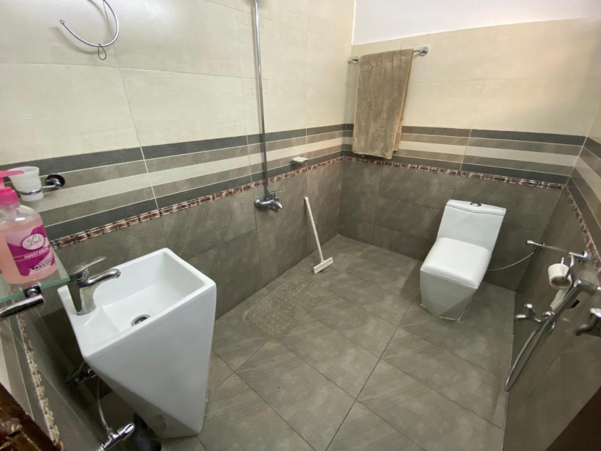 The Comfort Lodges Islamabad Esterno foto