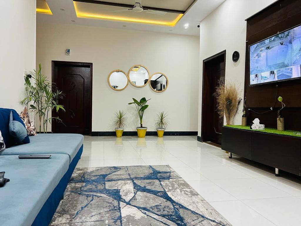 The Comfort Lodges Islamabad Esterno foto